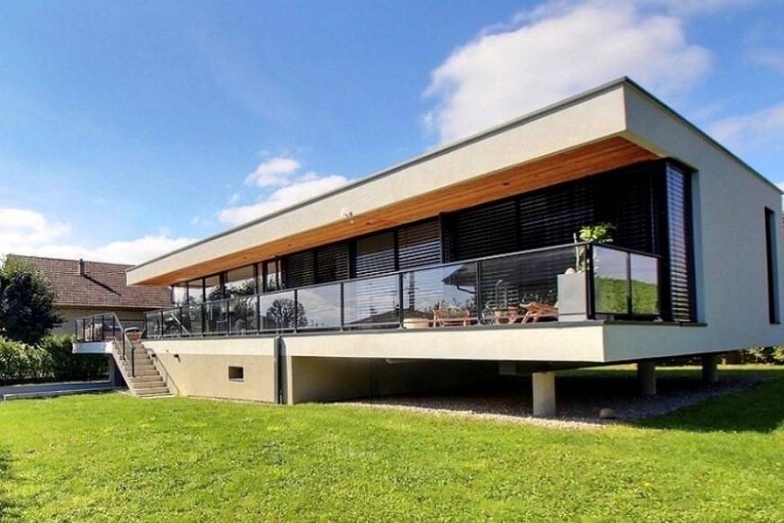 Just 50 m from the Swiss border, a contemporary home for sale in Ville-la-Grand (74100), representing a rare opportunity in the cross-border real estate market.
