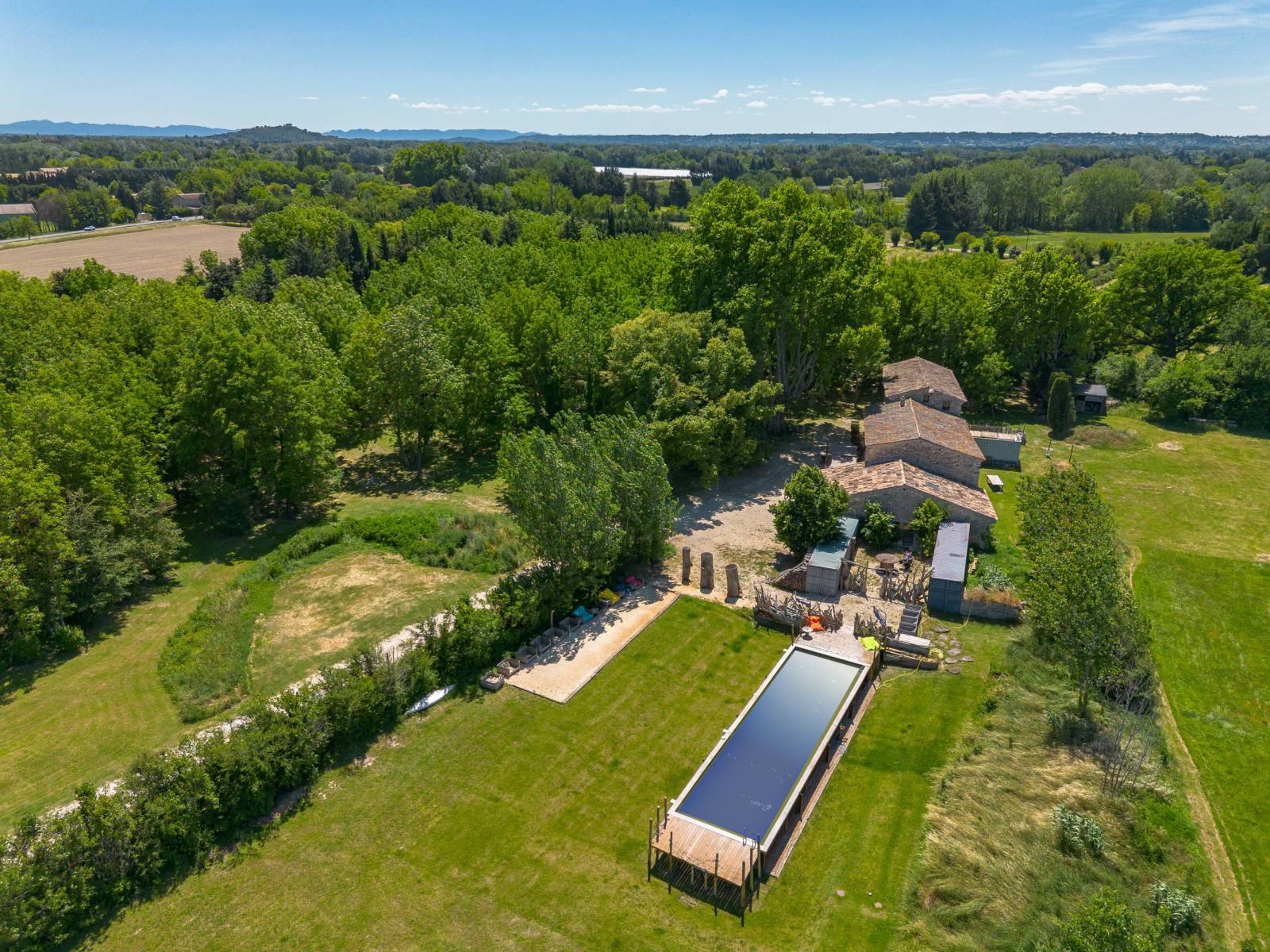 For Sale - Pernes-Les-Fontaines - Authentic XVIIIᵉ farmhouse fully renovated in the heart of more than 5 ha.
