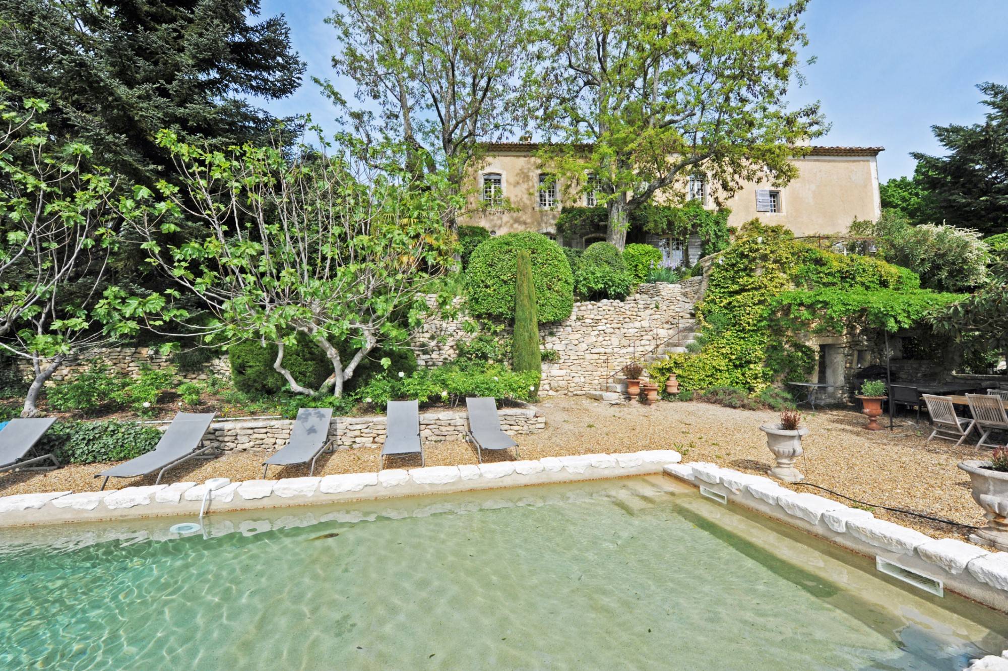 Bastide de charme dans hameau du Luberon