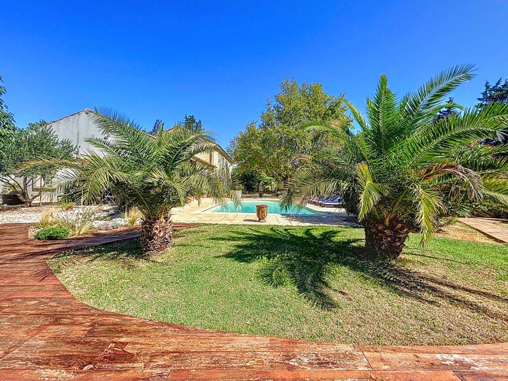 Propriété à vendre proche de Gordes