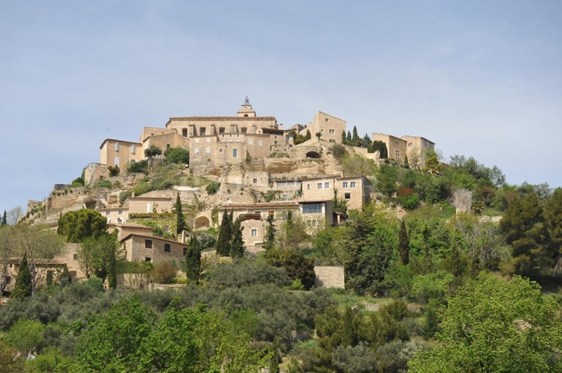 Village house for sale, stunning views over the Luberon valley