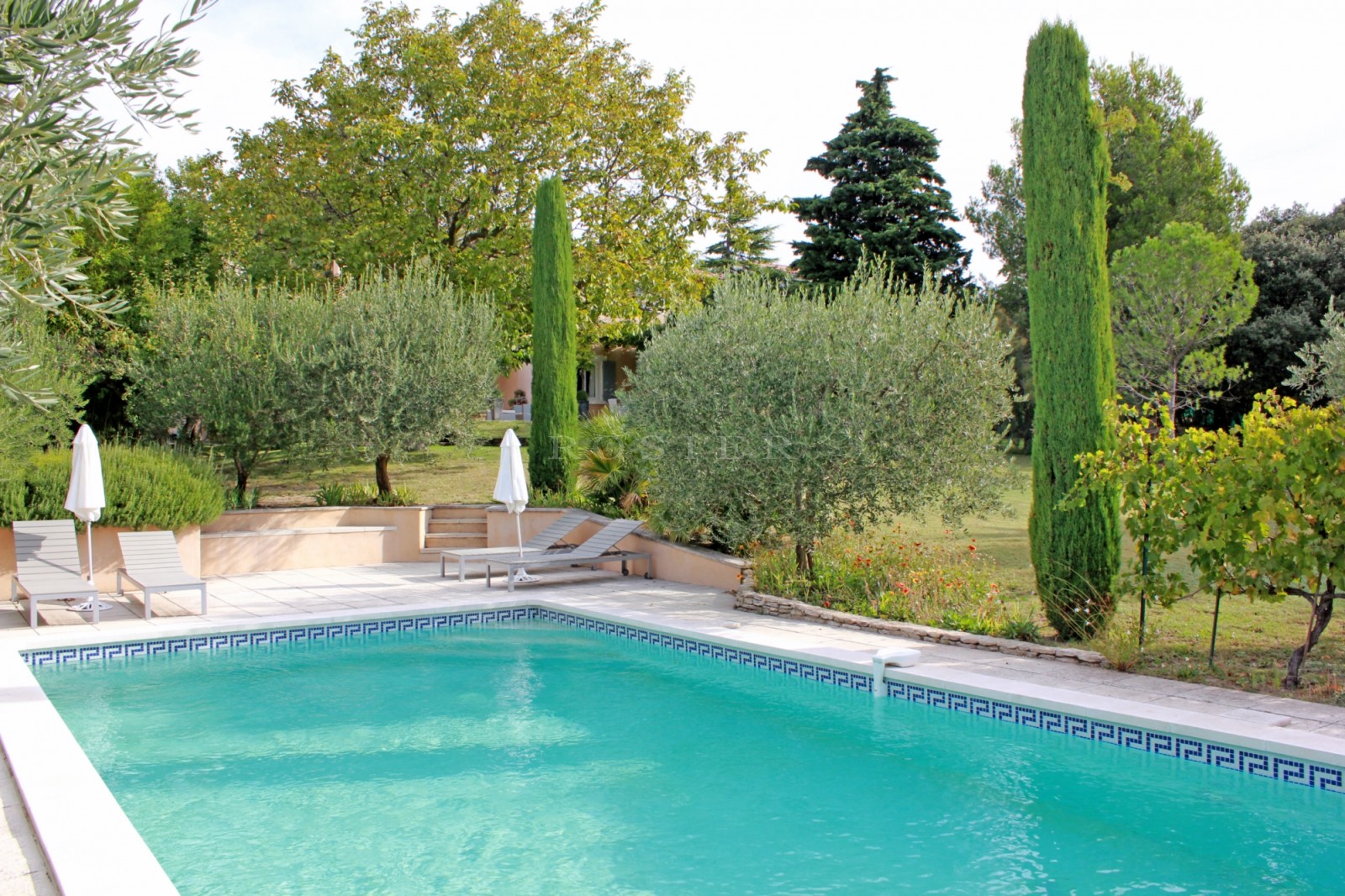 Maison avec piscine à vendre par ROSIER