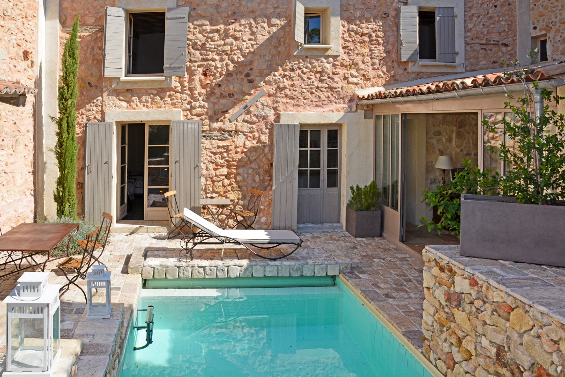 Maison restaurée à vendre dans le Luberon