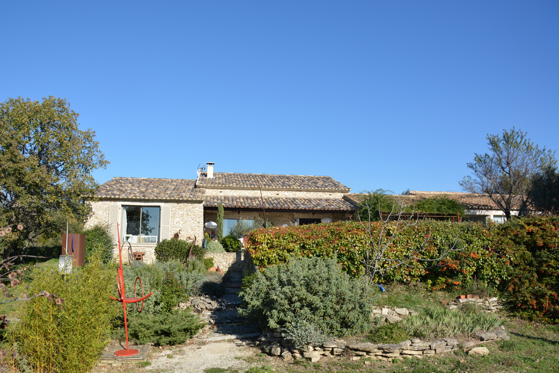 Luberon - Village house with views. 