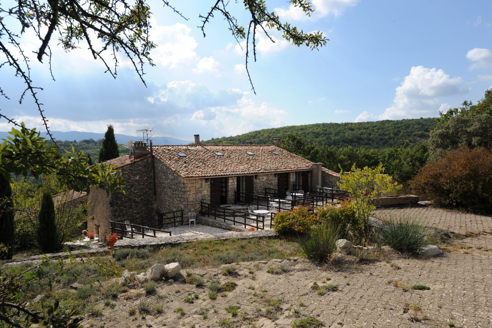 In Luberon, old stone farmhouse for sale to renovate with 58 hectares of land