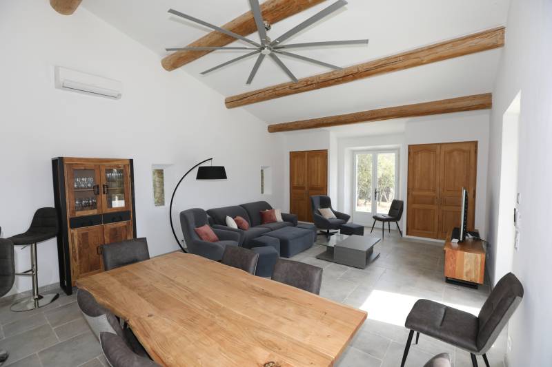 For rent, traditional Provençal stone house near the village of Gordes with pool and panoramic valley views.