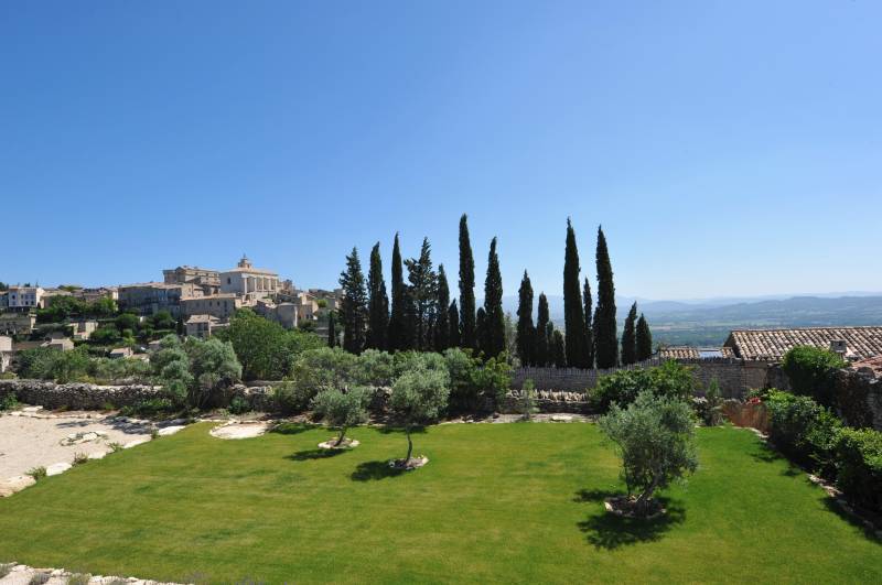 Gordes's view