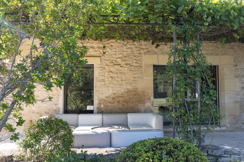Stunning estate with main Bastide and 4 guesthouses for up to 22 guests, set on 5 hectares with 2 pools and tennis court — ideal for holidays or private events.