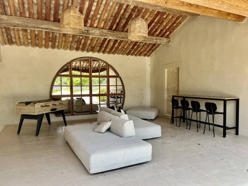 Stunning estate with main Bastide and 4 guesthouses for up to 22 guests, set on 5 hectares with 2 pools and tennis court — ideal for holidays or private events.