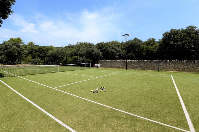 Tennis court