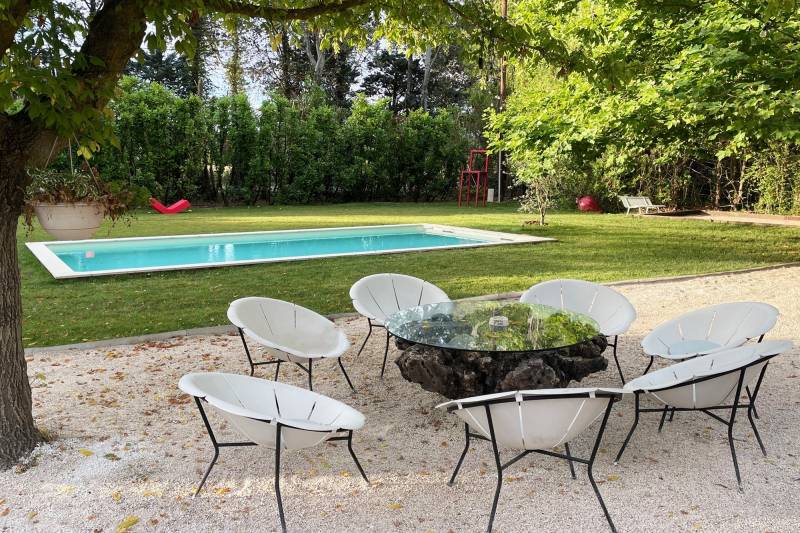 House with swimming pool in l'Isle-sur-la-Sorgue in Luberon