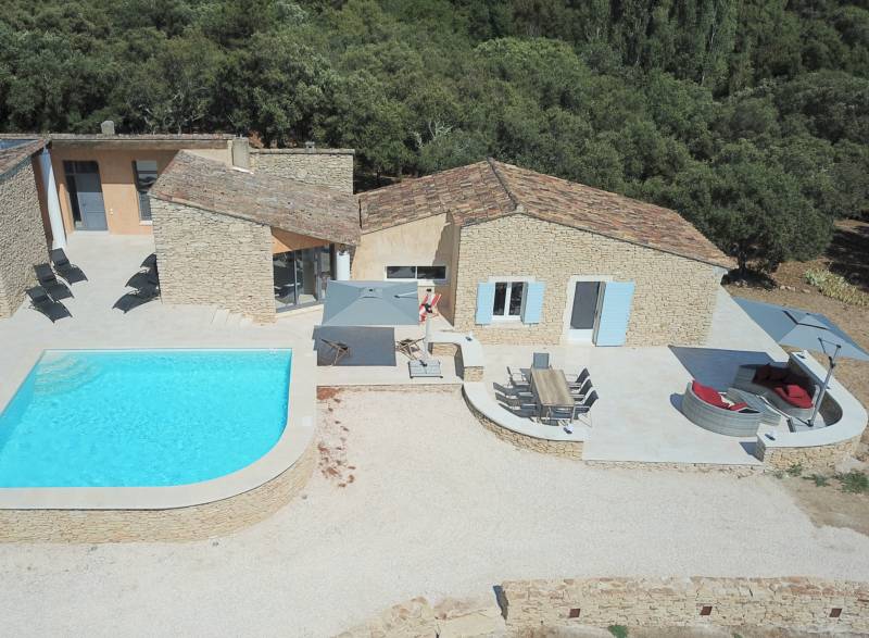 For rent, traditional Provençal stone house near the village of Gordes with pool and panoramic valley views.