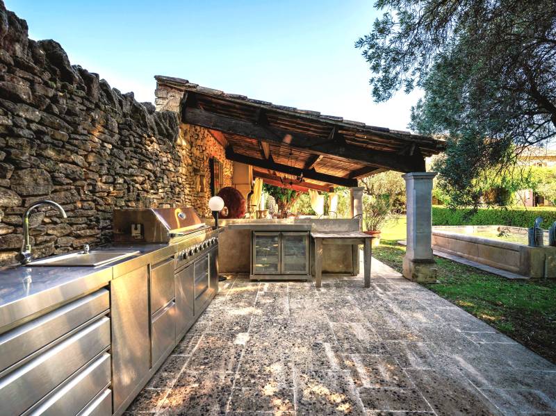 Summer kitchen