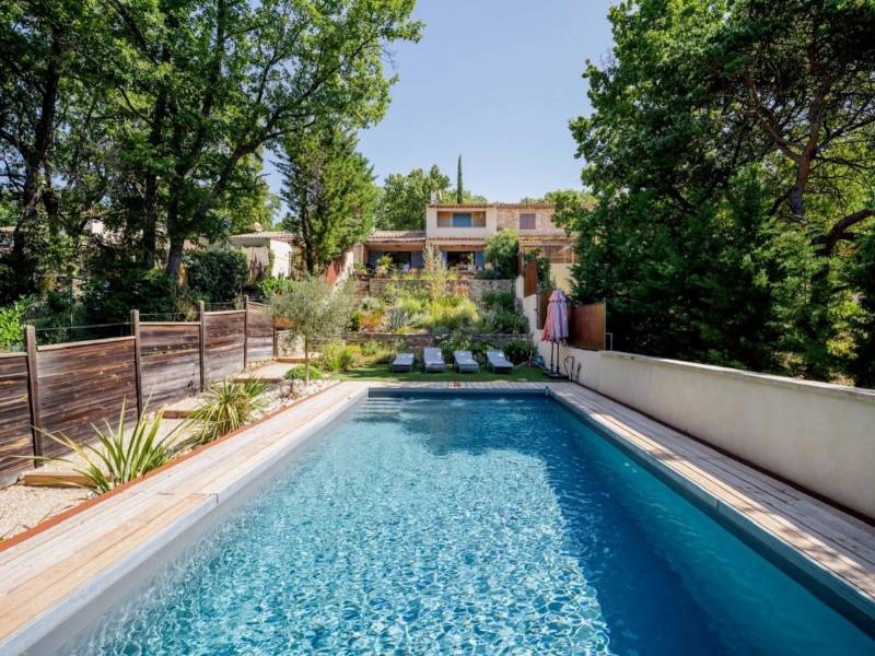 House for sale in Luberon with swimming pool