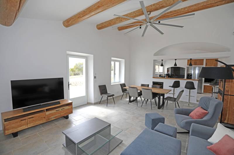For rent, traditional Provençal stone house near the village of Gordes with pool and panoramic valley views.