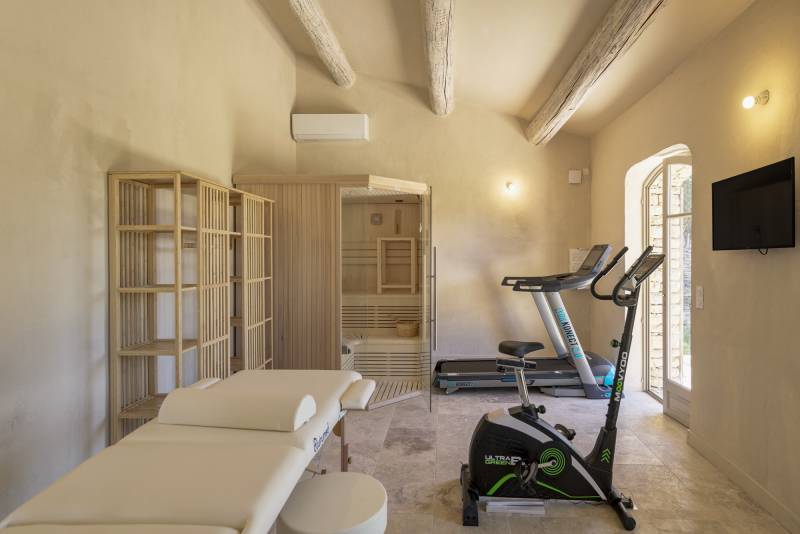 Fitness room sauna