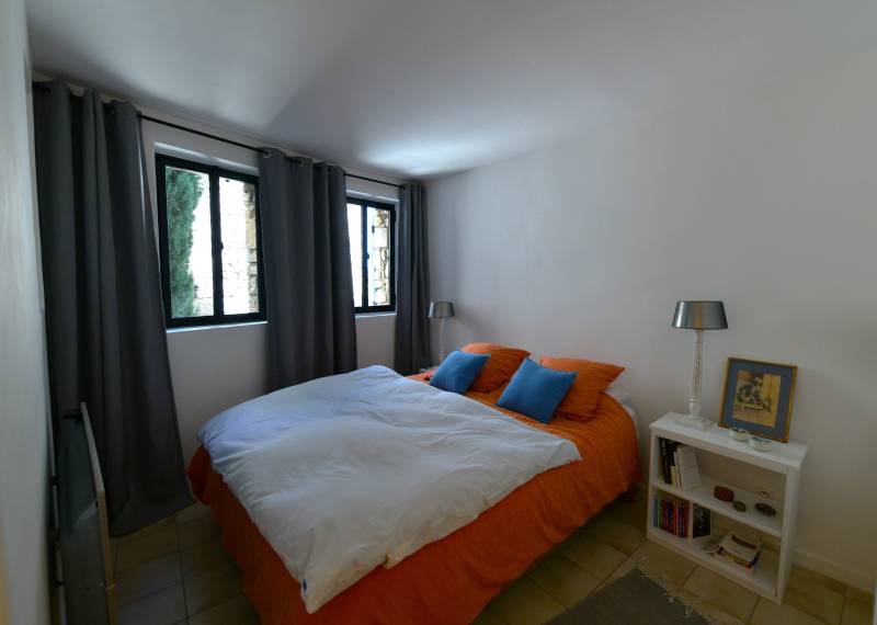 Joucas, village house with views