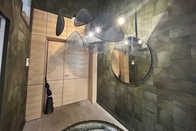 In Saint-Rémy-de-Provence, in the village center, a stunning, unique 150-square-meter loft with a courtyard and swimming pool.