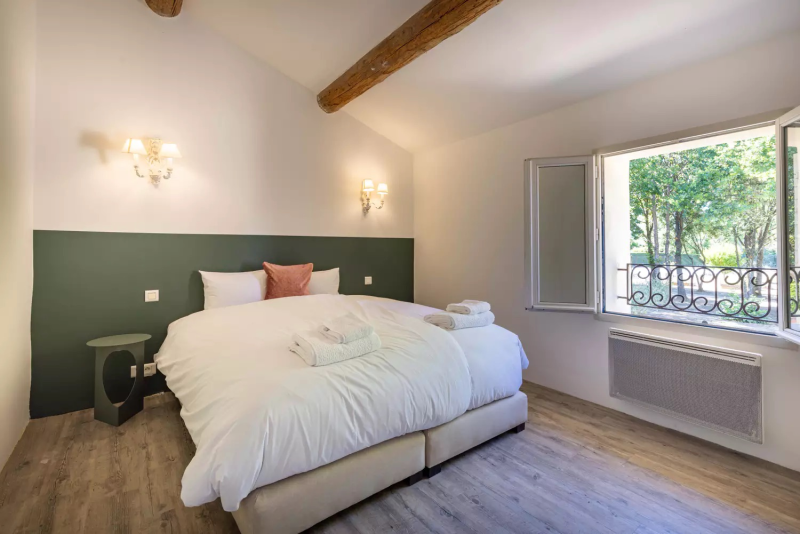 Stunning estate with main Bastide and 4 guesthouses for up to 22 guests, set on 5 hectares with 2 pools and tennis court — ideal for holidays or private events.