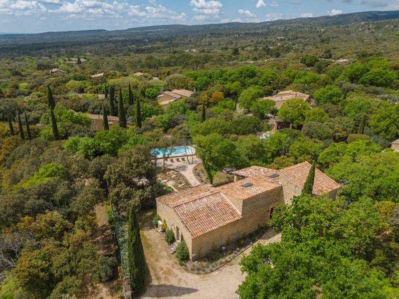 Family house with private pool