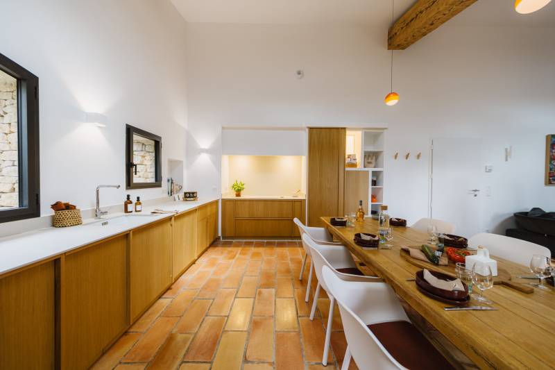 Authentic family holiday home with private pool and 3 ensuite bedrooms, just minutes from the village of Gordes.