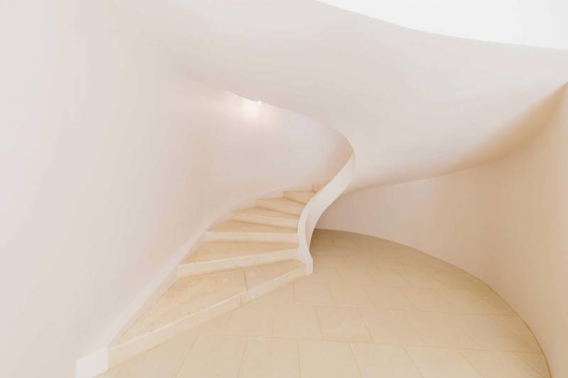 Architect-designed house in the heart of a 9-hectare estate in the Luberon