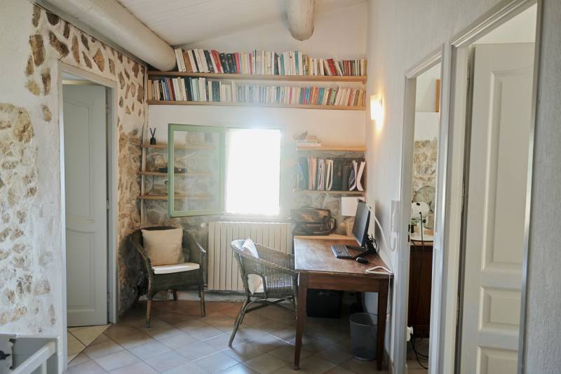In La Bastide-des-Jourdans, an exceptional property for sale with a swimming pool on nearly 3.5 hectares, offering panoramic views, in the Luberon.