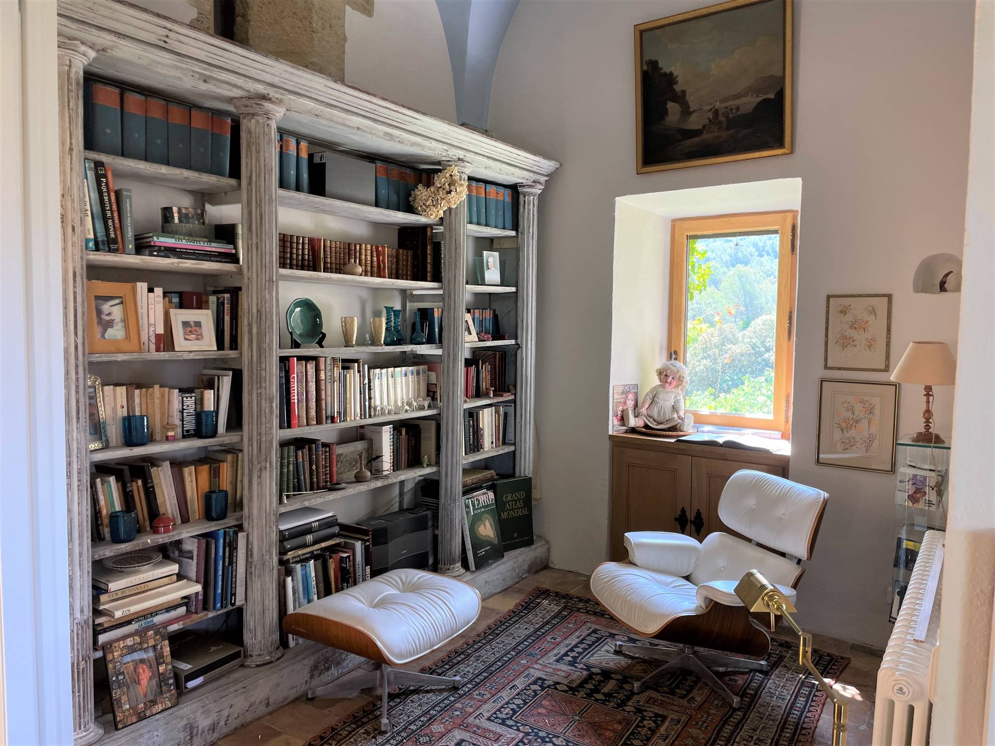 In the heart of a village in the Luberon, charming house with exceptional panorama on the Luberon region
