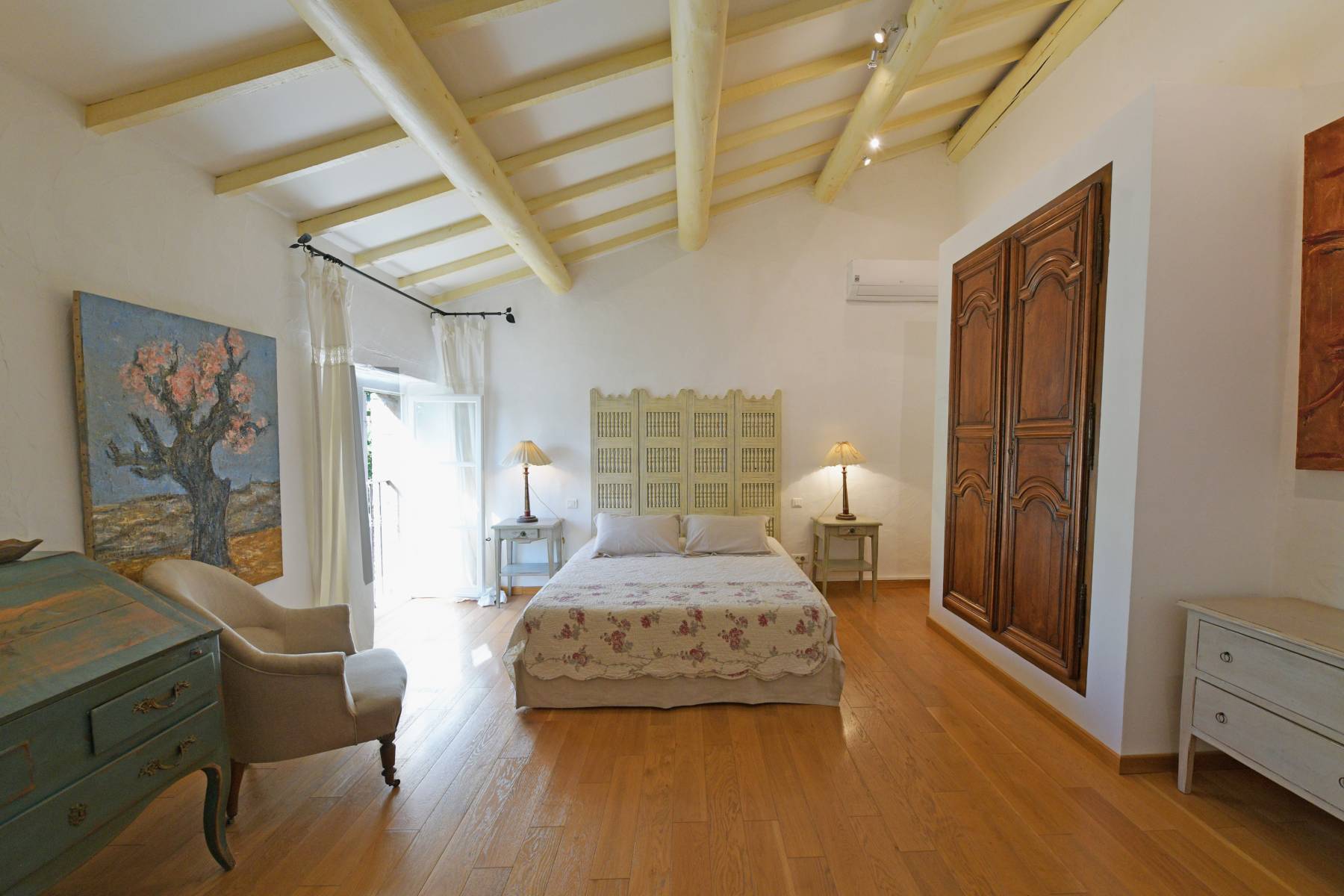 To rent for your holidays in Provence, old renovated farmhouse