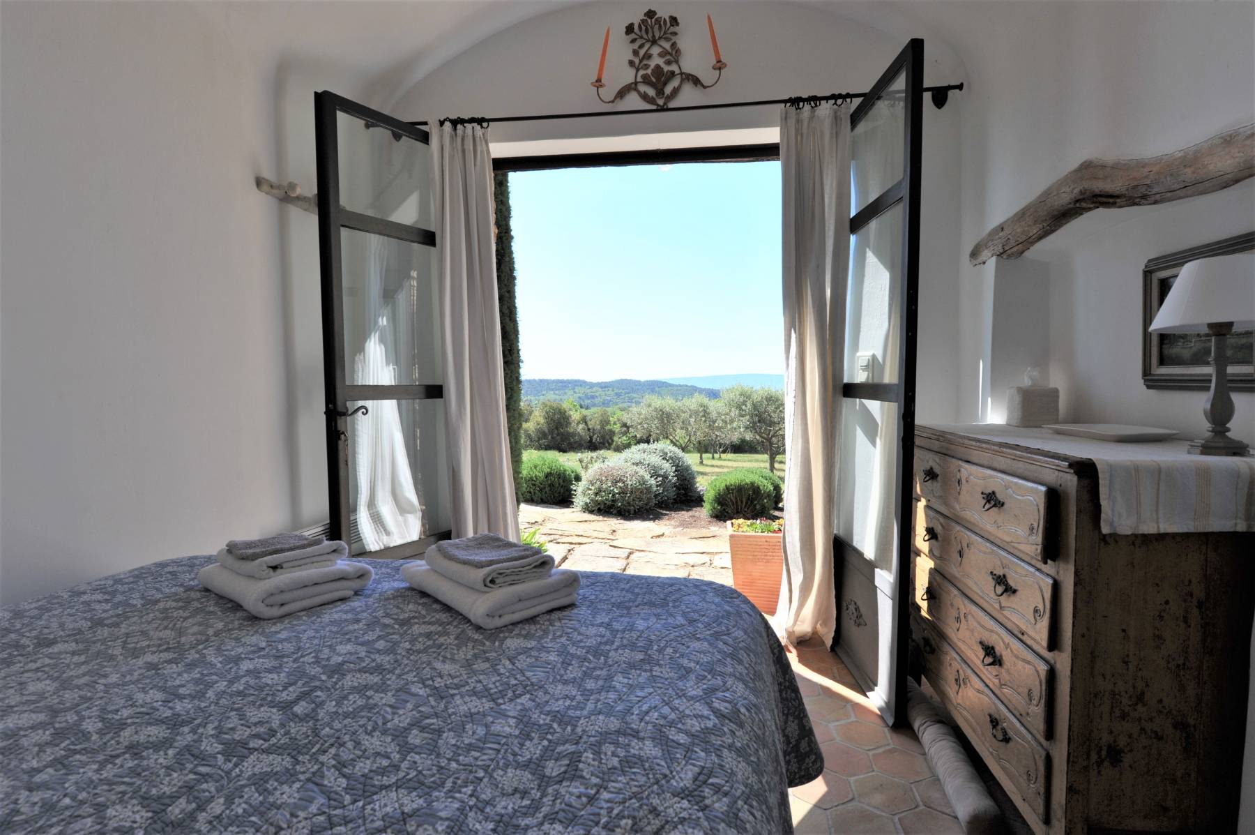 in the heart of the Luberon, authentic Provencal Mas surrounded by lavender and olive trees