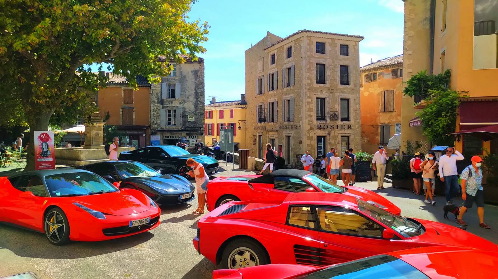 Porsche, Ferrari, Lamborghini, Aston Martin, Bentley, Bugatti, McLaren or Maserati: discover the roads of Provence, the Mont Ventoux, the Alpilles and the Luberon in a sports car with ROSIER!