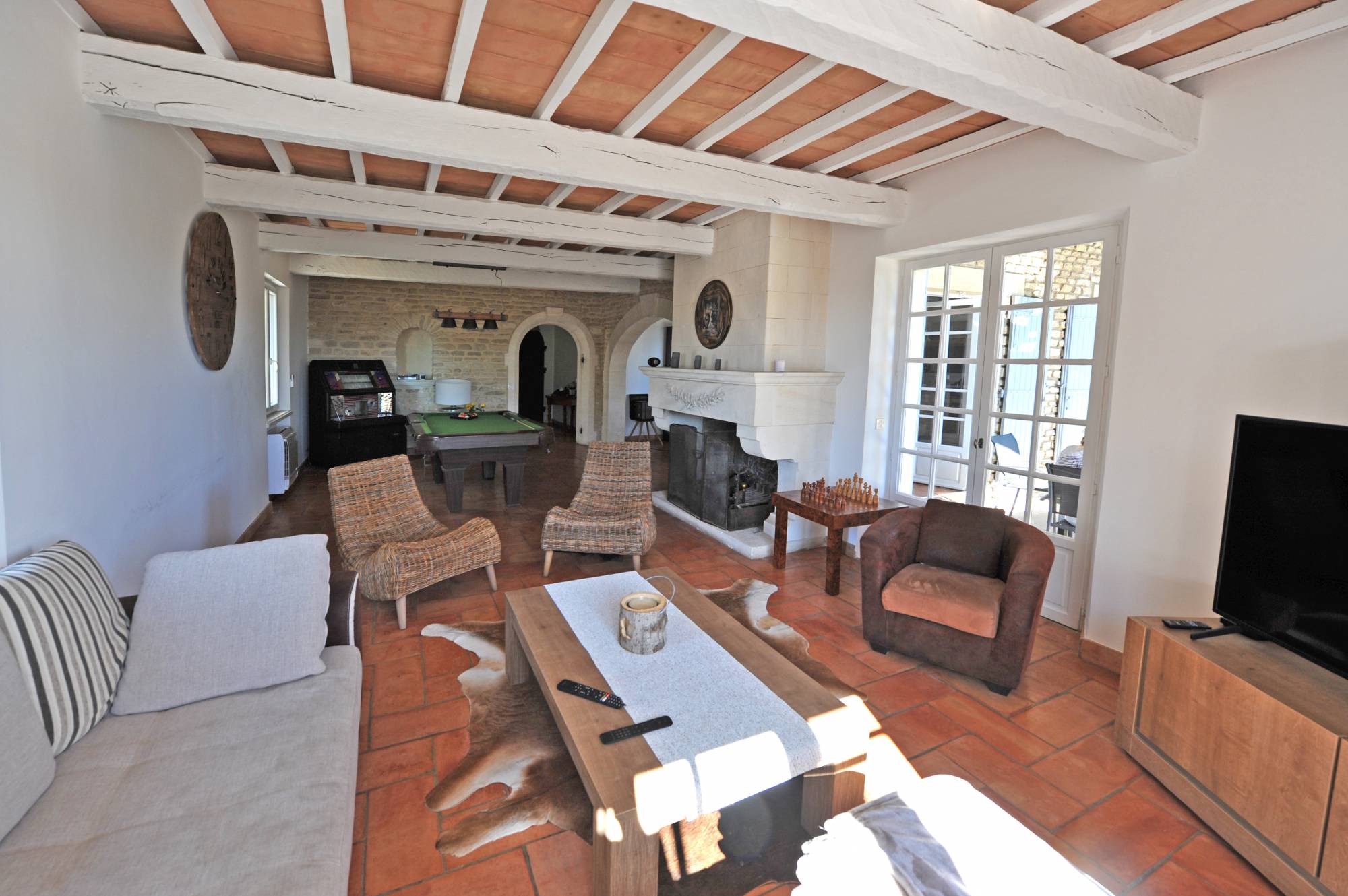 Beautiful property in the heart of the Luberon in one of the most beautiful villages of France.