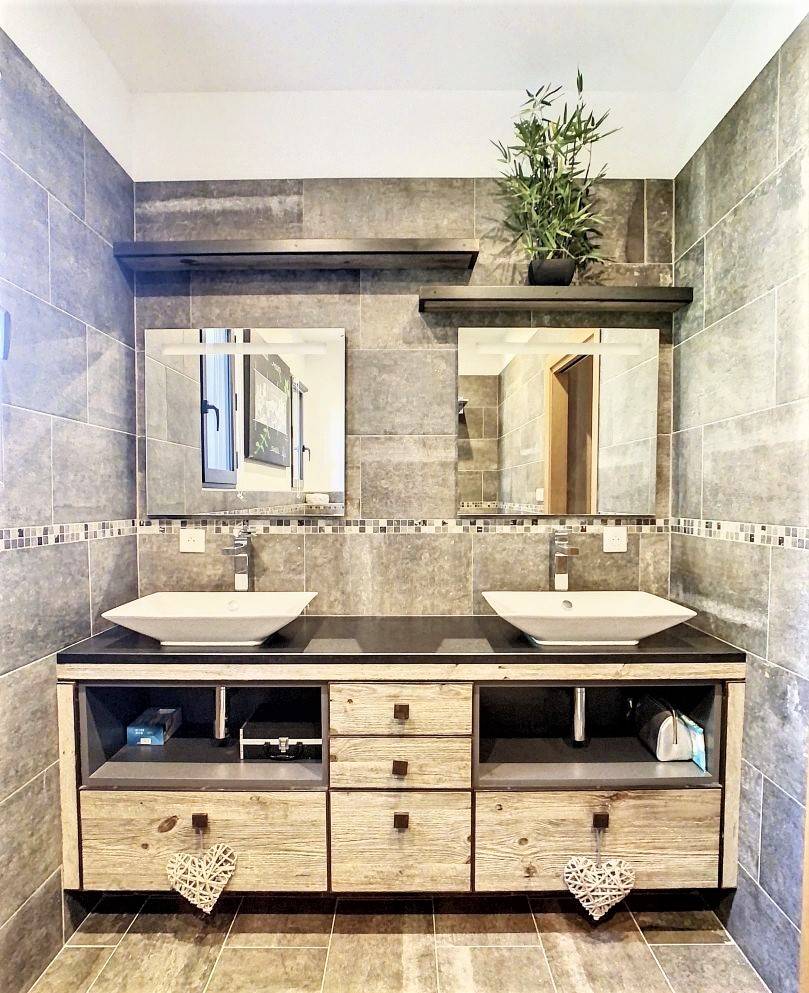 Contemporary architect designed villa in Luberon
