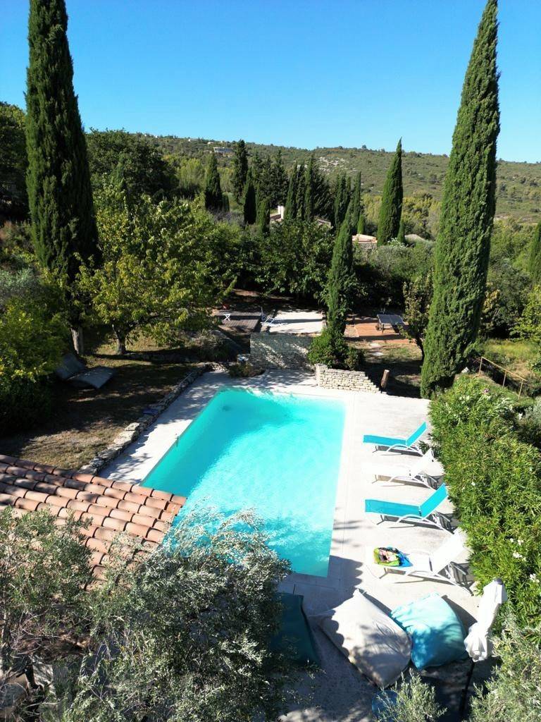 Location avec piscine dans le Luberon