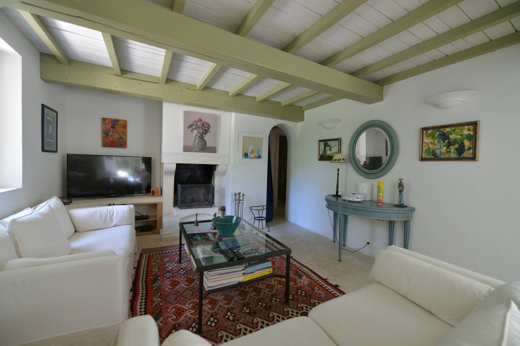 Rental of a Stone Provençal House in Gordes with a Large Pool for an Authentic Vacation