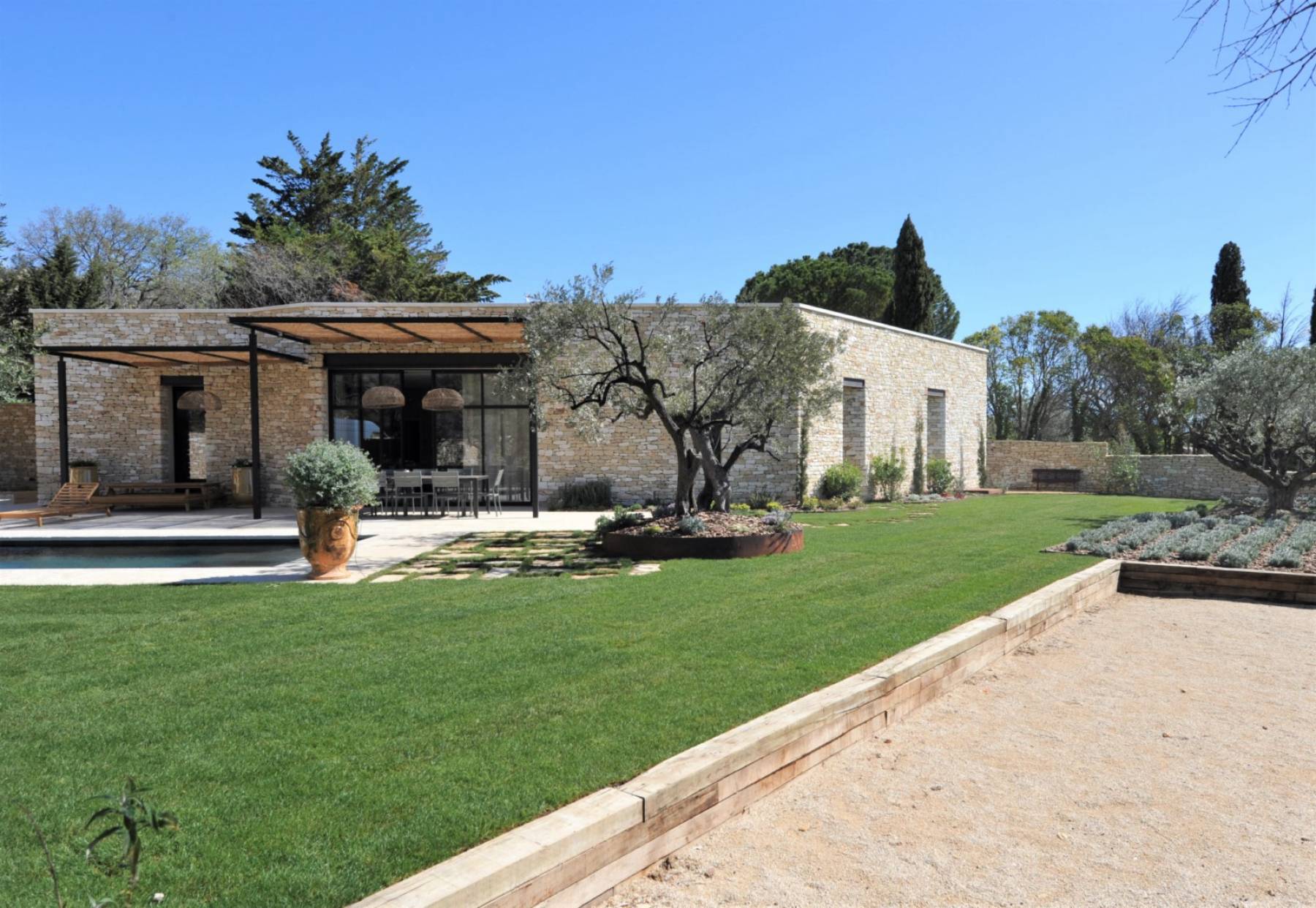 Location maison en pierres sèches de Gordes avec piscine