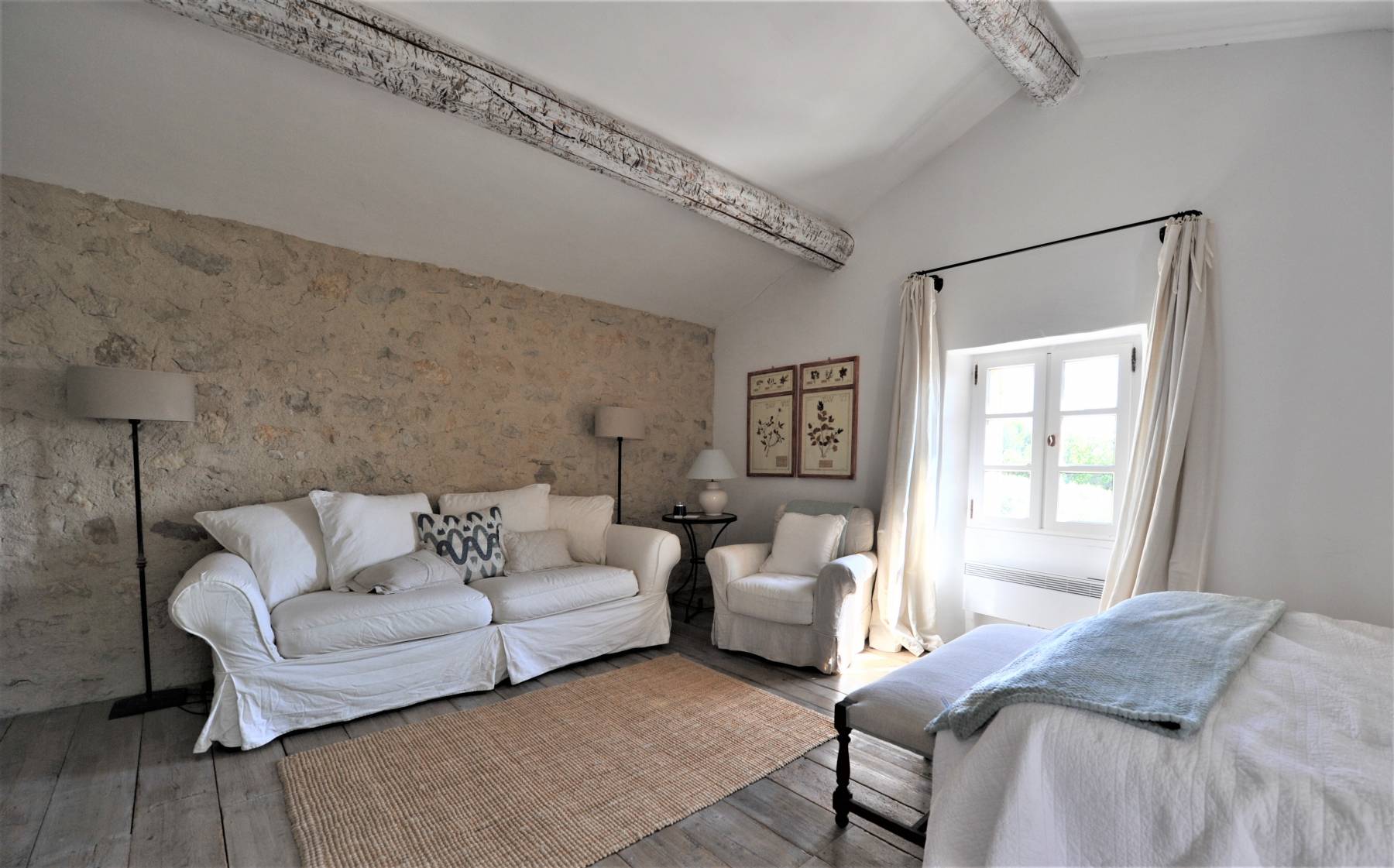 in the heart of the Luberon, authentic Provencal Mas surrounded by lavender and olive trees