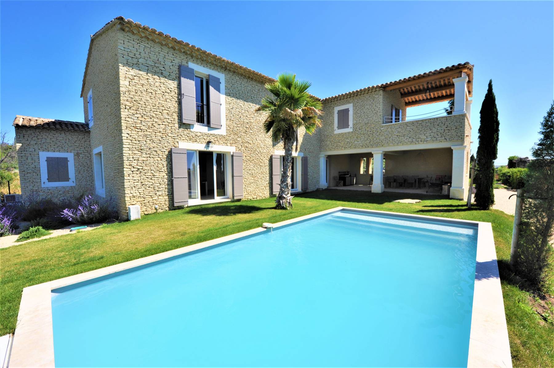 Propriété de luxe avec piscine à Gordes