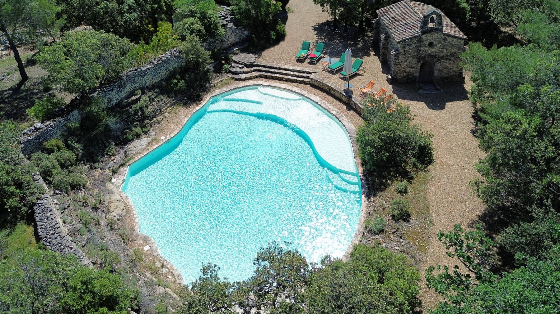 Gordes - Superb property in a dominant position