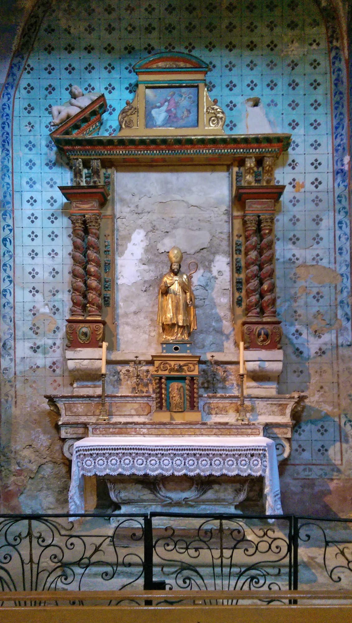 Chapelle saint Firmin, église de Gordes, Luberon