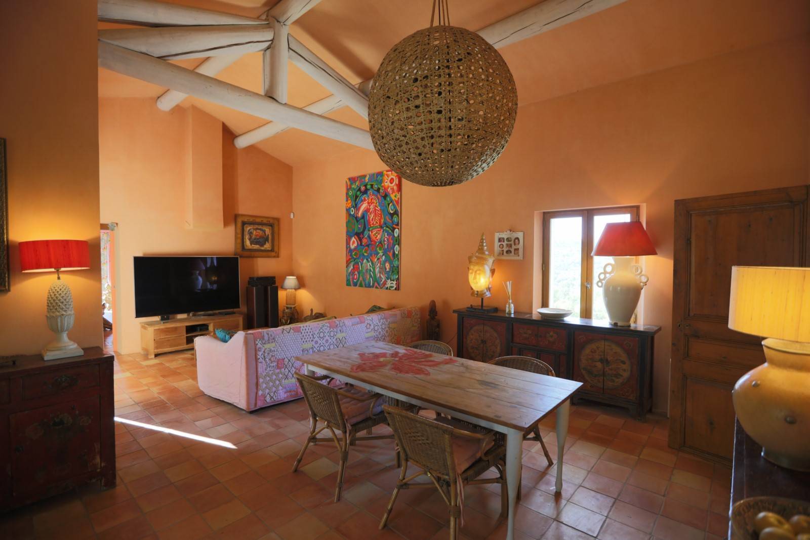 A few kilometers from one of the most beautiful villages in France, air-conditioned four-bedroom house will seduce you with its calm environment.