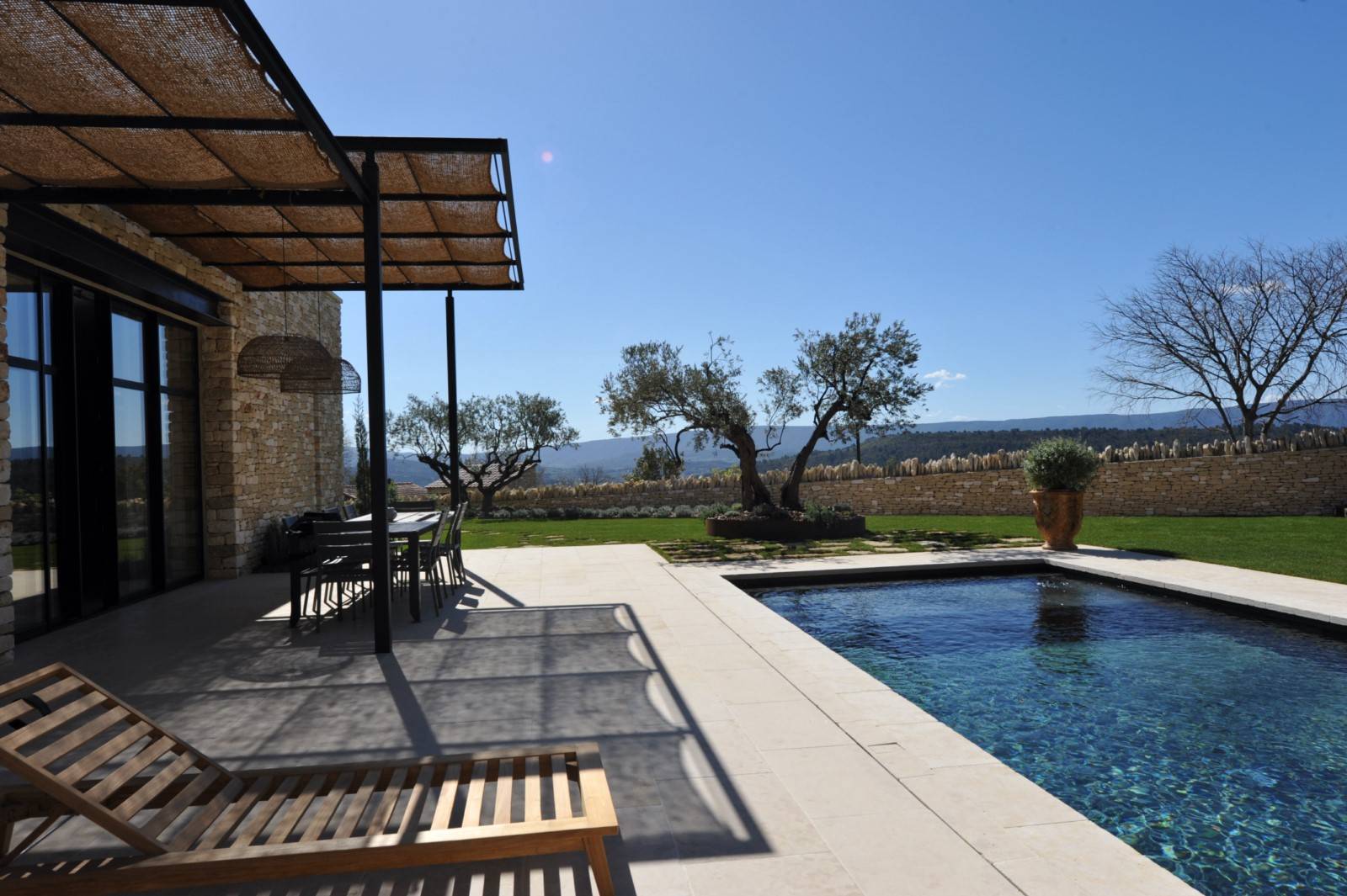 Location maison en pierres avec piscine à Gordes