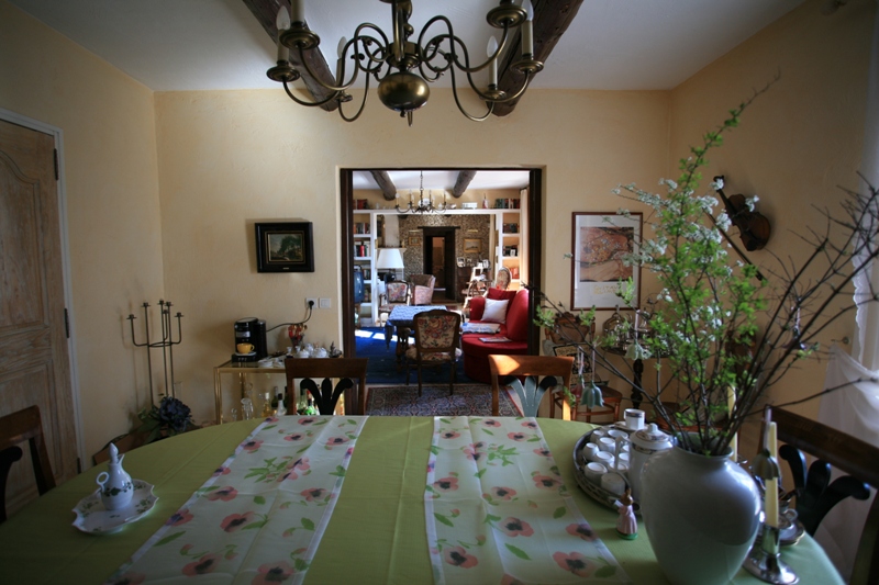 House near Gordes on 1 acre in terraces