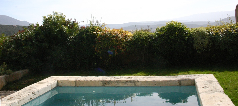 Village house in the heart of a perched village in the Luberon valley