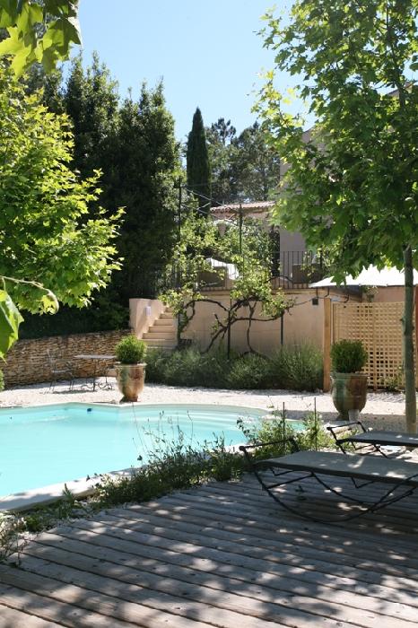 Close to a village of Luberon, nice and quiet house on a piece of land of 2760 m².