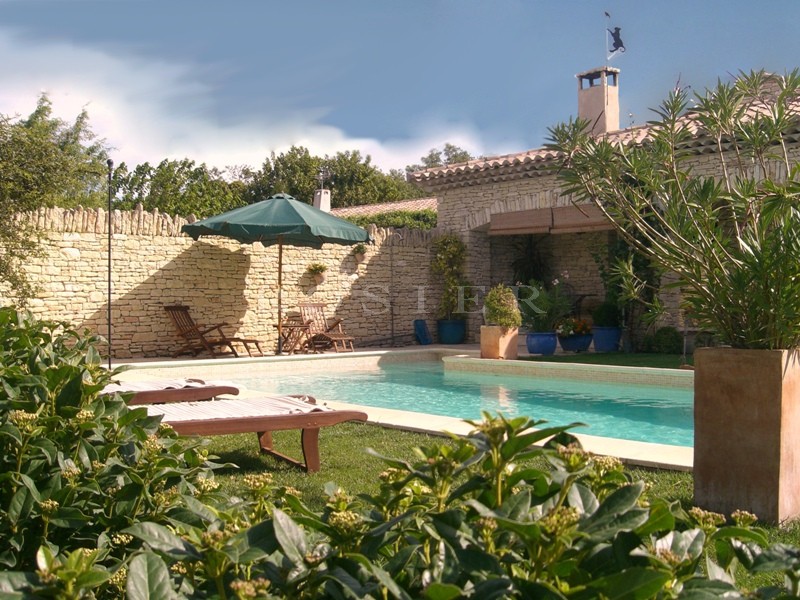 Gordes, a charming stone house with lovely views of the Luberon and the surrounding perched villages.
