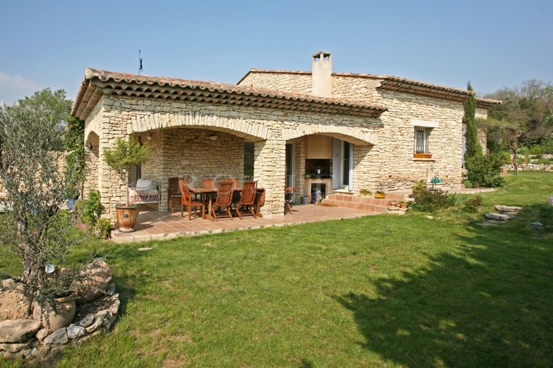 Gordes, a charming stone house with lovely views of the Luberon and the surrounding perched villages.