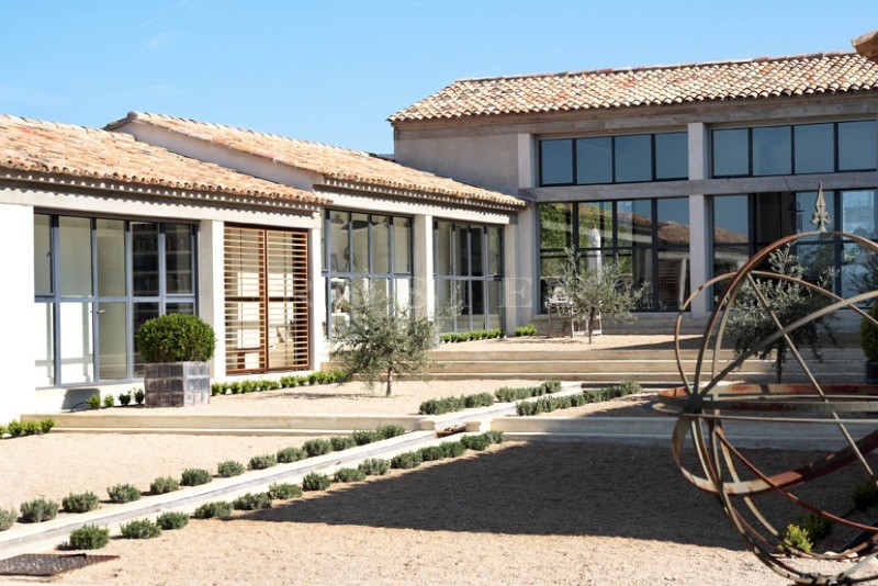 In the Luberon: a contemporary south-facing house sold by Rosier, Gordes' leading estate agency