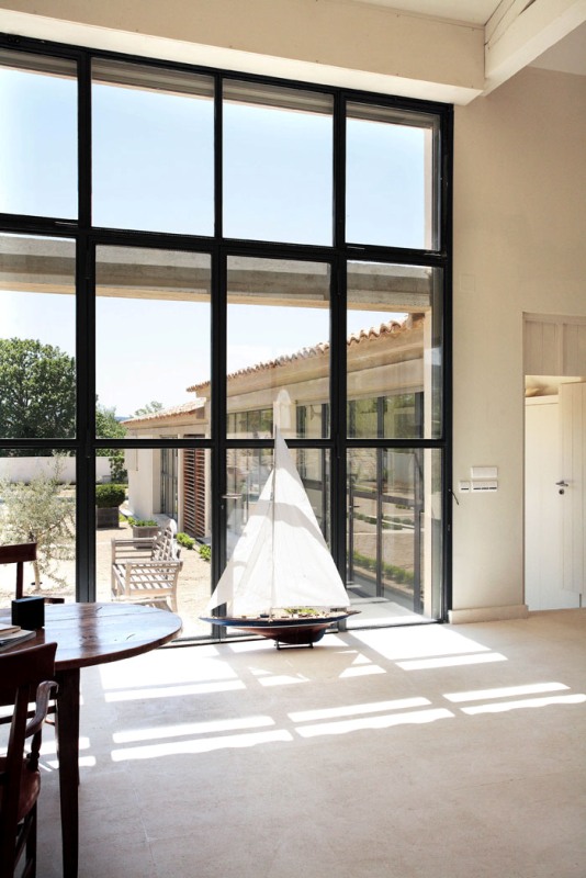In the Luberon: a contemporary south-facing house sold by Rosier, Gordes' leading estate agency