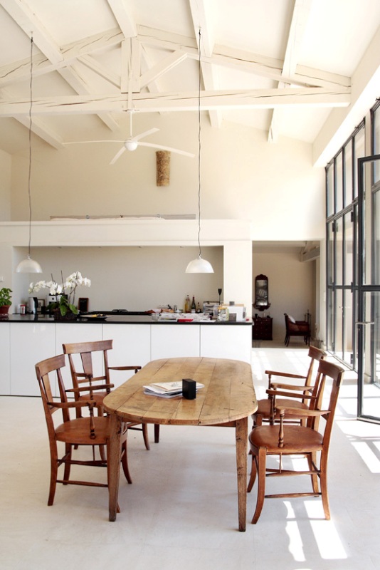 In the Luberon: a contemporary south-facing house sold by Rosier, Gordes' leading estate agency